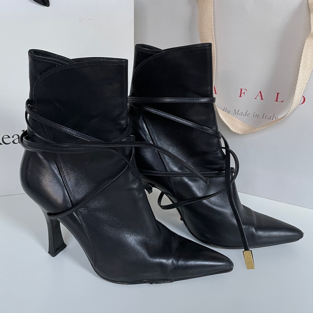 GIANNI VERSACE Black Leather Lace-Up Boots